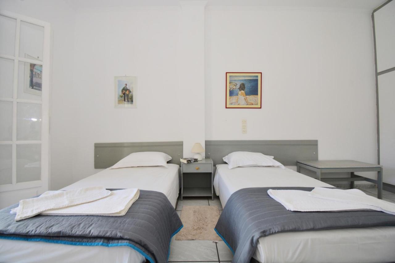 Dolphin Apt & Studios -Next To The Beach Roda  Ngoại thất bức ảnh