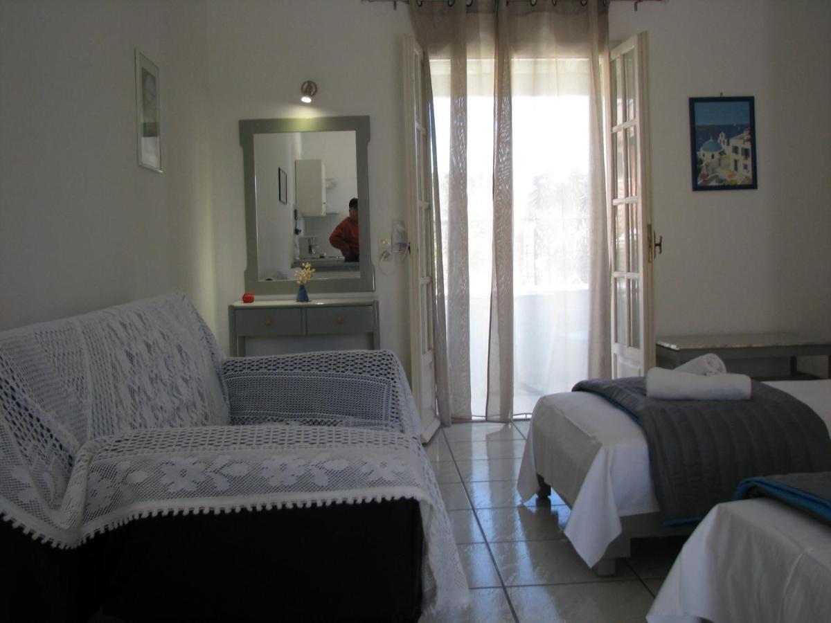 Dolphin Apt & Studios -Next To The Beach Roda  Ngoại thất bức ảnh