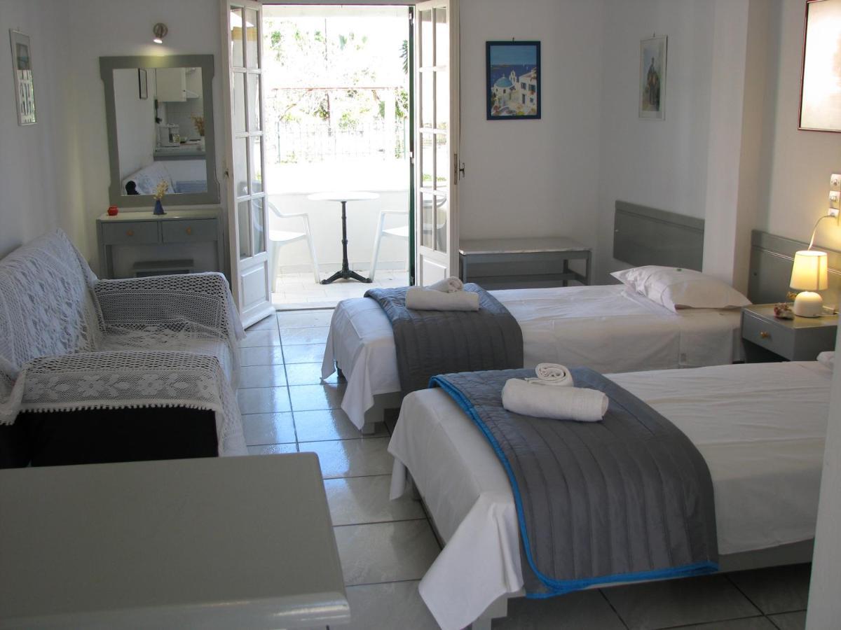Dolphin Apt & Studios -Next To The Beach Roda  Ngoại thất bức ảnh